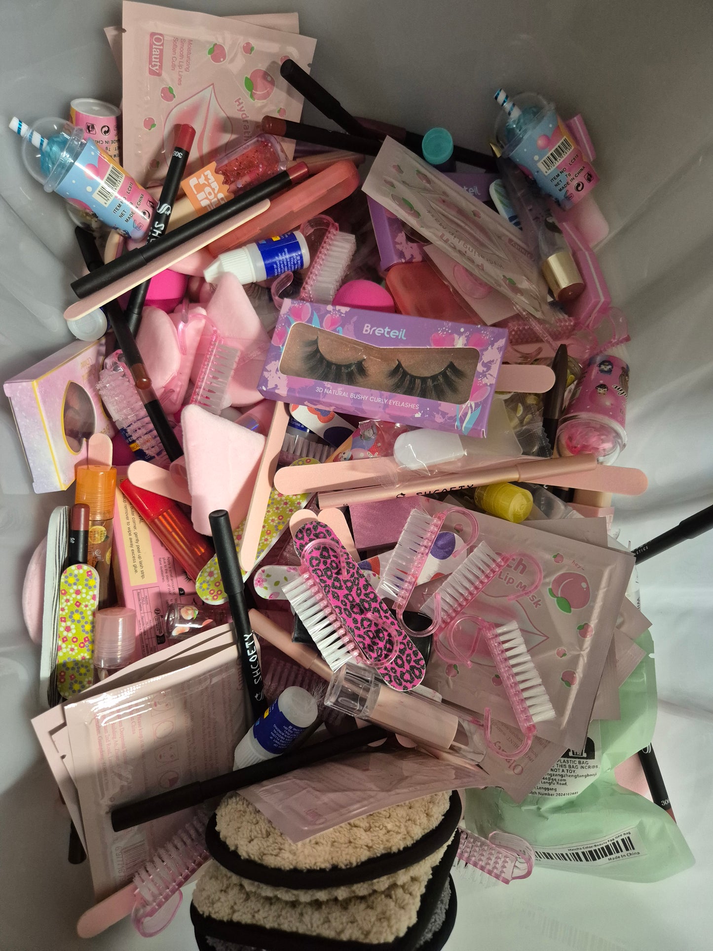 ~Mystery Beauty Scoops~